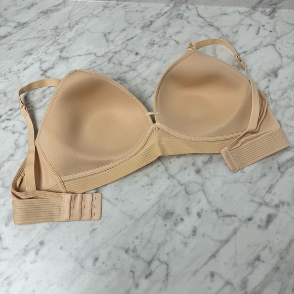 Lively Spacer Bra - Size 38C - Picture 3 of 12